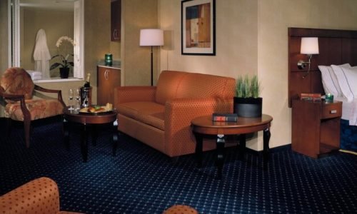 hotel-room_544308-2282